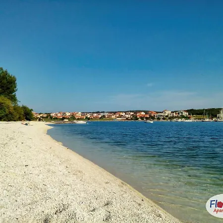 House Lea Apartment Pula